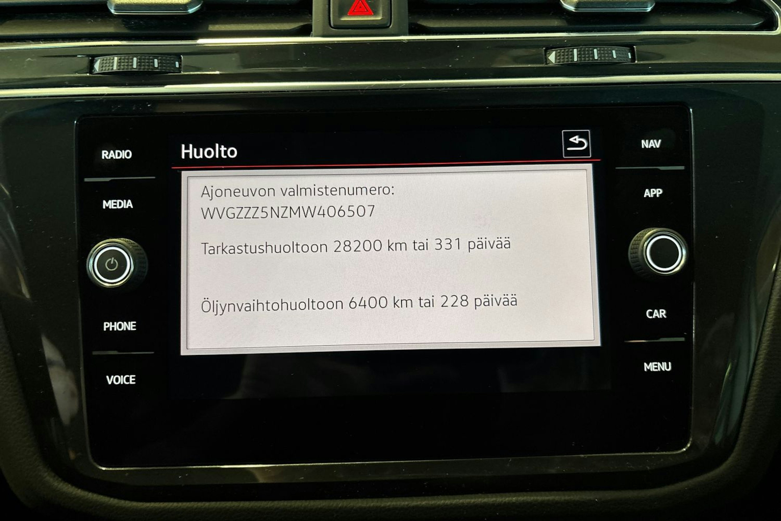 valkoinen Volkswagen Tiguan 2021 kuva 22.