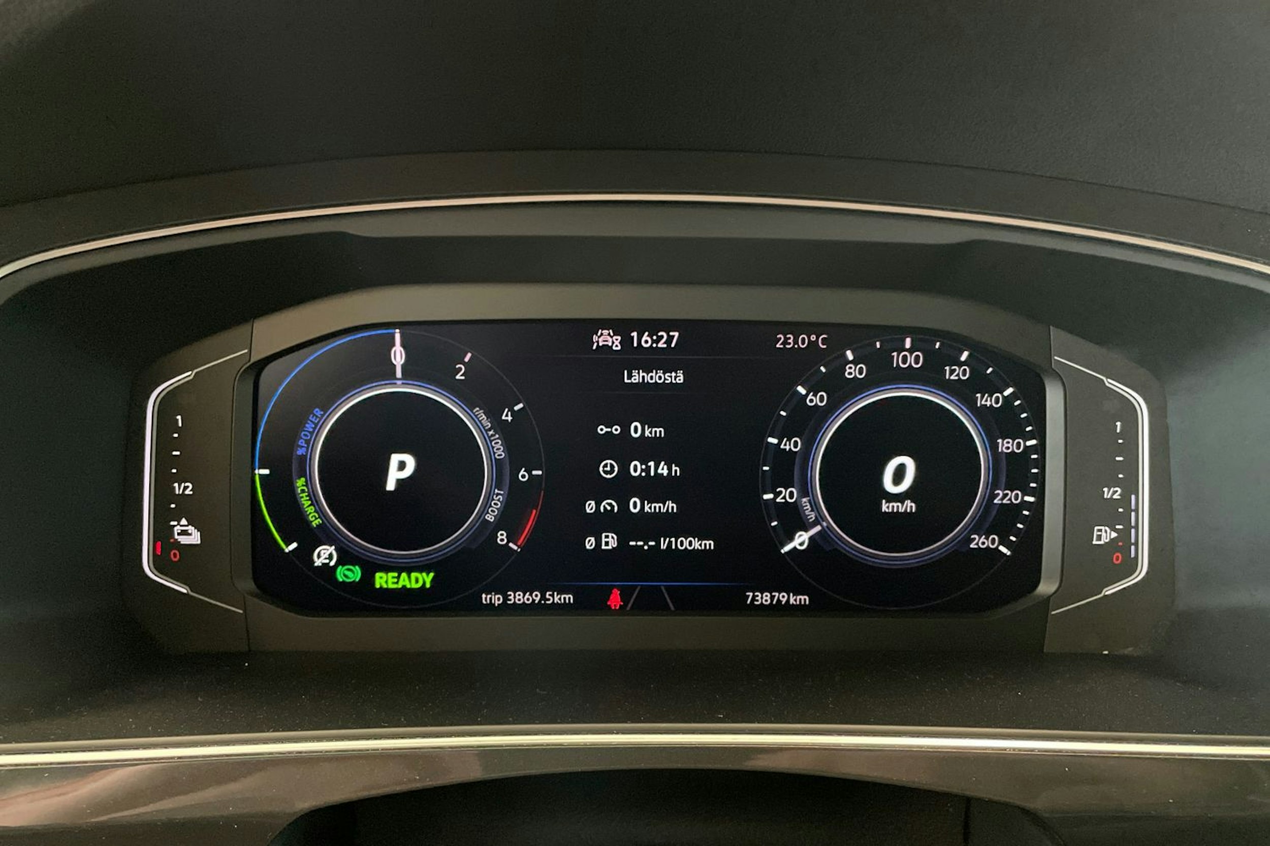 sininen Volkswagen Tiguan 2021 kuva 19.