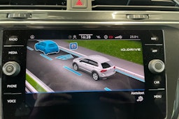 sininen Volkswagen Tiguan 2021 kuva 26.