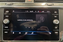 sininen Volkswagen Tiguan 2021 kuva 27.