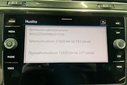 sininen Volkswagen Tiguan 2021 kuva 28.
