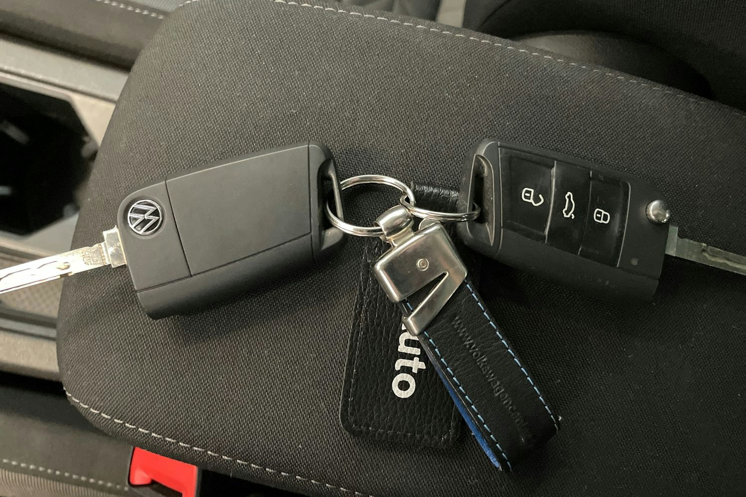 sininen Volkswagen Tiguan 2021 kuva 37.