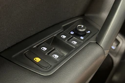 sininen Volkswagen Tiguan 2021 kuva 14.