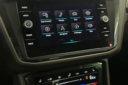 sininen Volkswagen Tiguan 2021 kuva 15.