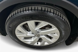 Sininen Volkswagen Tiguan 2021 kuva 11.