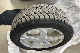 Sininen Volkswagen Tiguan 2021 kuva 13.