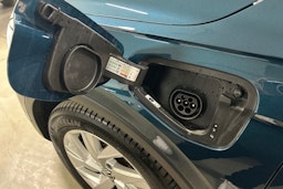 Sininen Volkswagen Tiguan 2021 kuva 23.