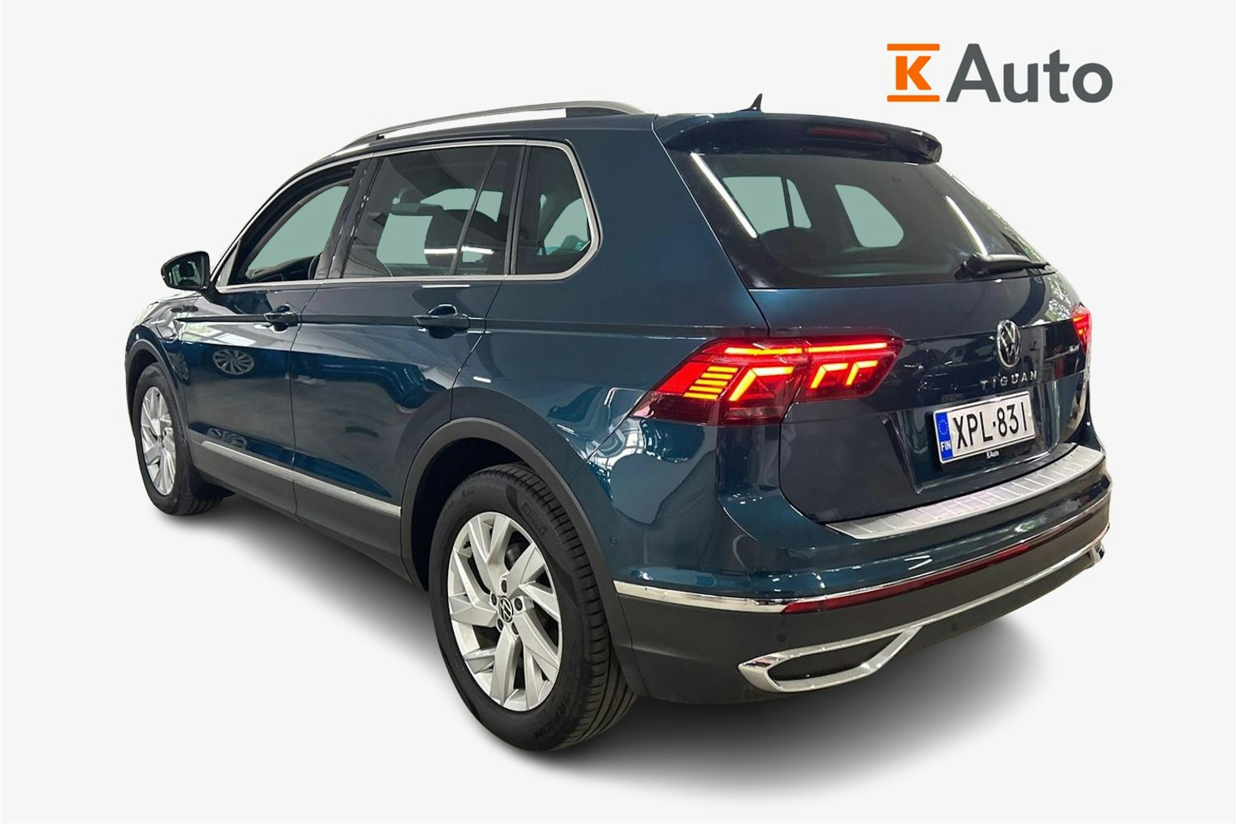 Sininen Volkswagen Tiguan 2021 kuva 2.
