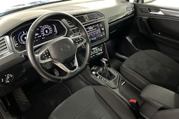 Sininen Volkswagen Tiguan 2021 kuva 7.