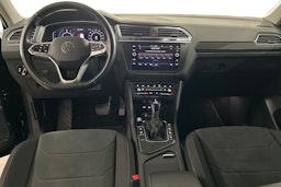 Sininen Volkswagen Tiguan 2021 kuva 9.