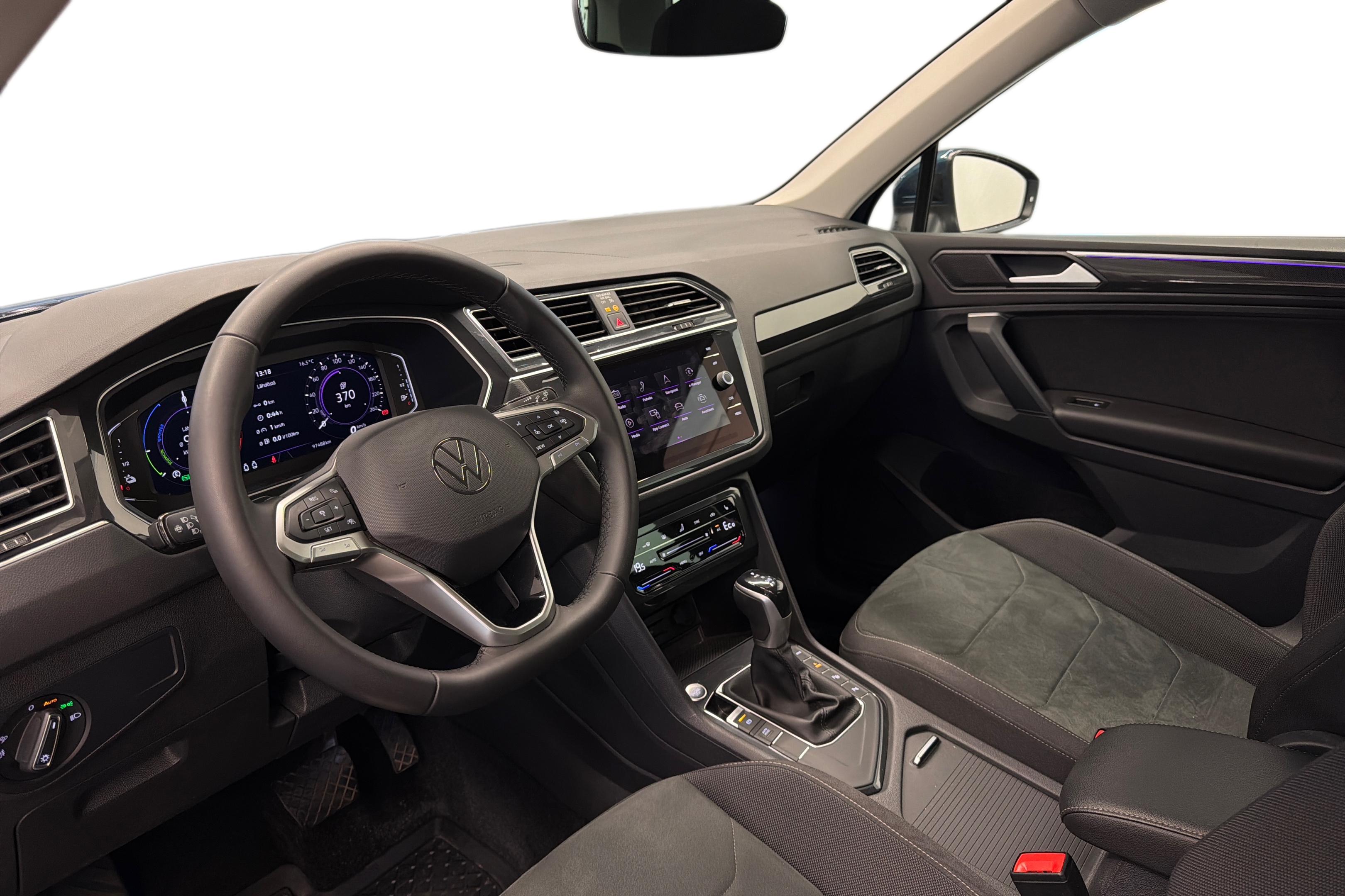Volkswagen Tiguan 2021, photo 6/37