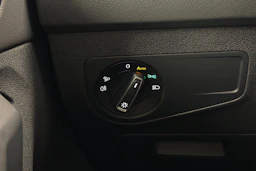 sininen Volkswagen Tiguan 2021 kuva 22.