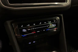 sininen Volkswagen Tiguan 2021 kuva 27.