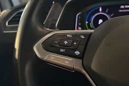valkoinen Volkswagen Tiguan 2021 kuva 17.