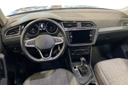harmaa Volkswagen Tiguan 2021 kuva 9.
