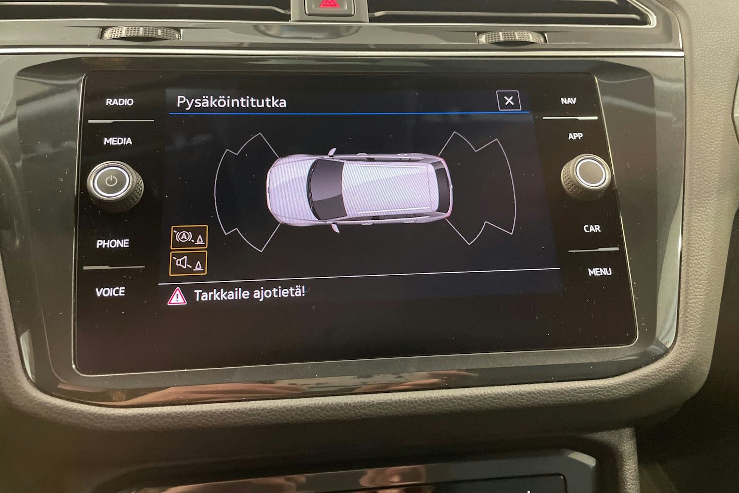 harmaa Volkswagen Tiguan 2021 kuva 21.