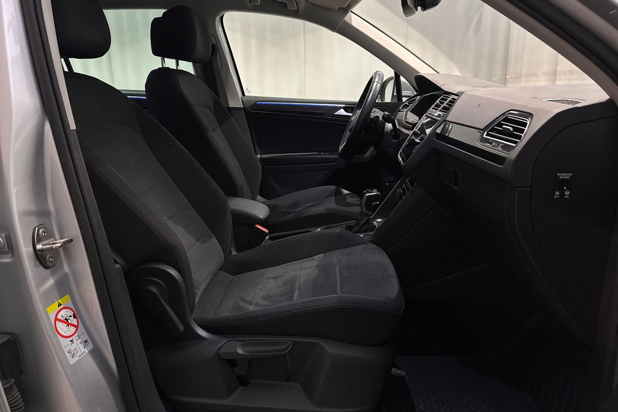 hopea Volkswagen Tiguan 2021 kuva 18.