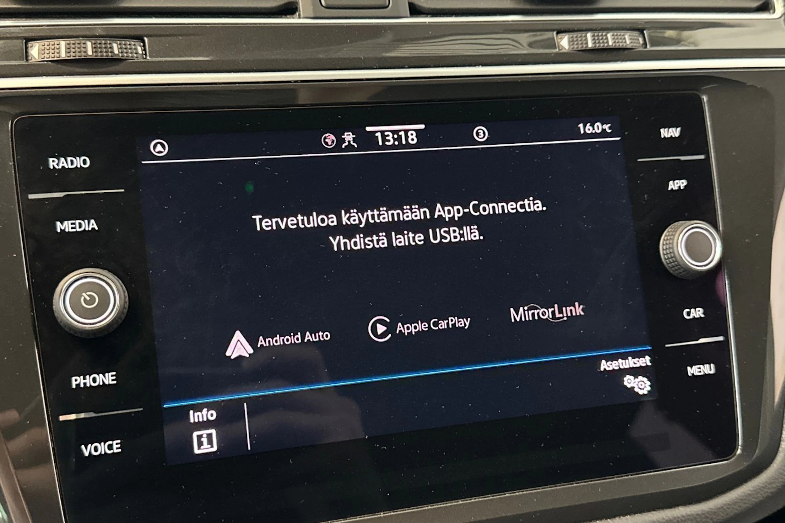 harmaa Volkswagen Tiguan 2021 kuva 25.