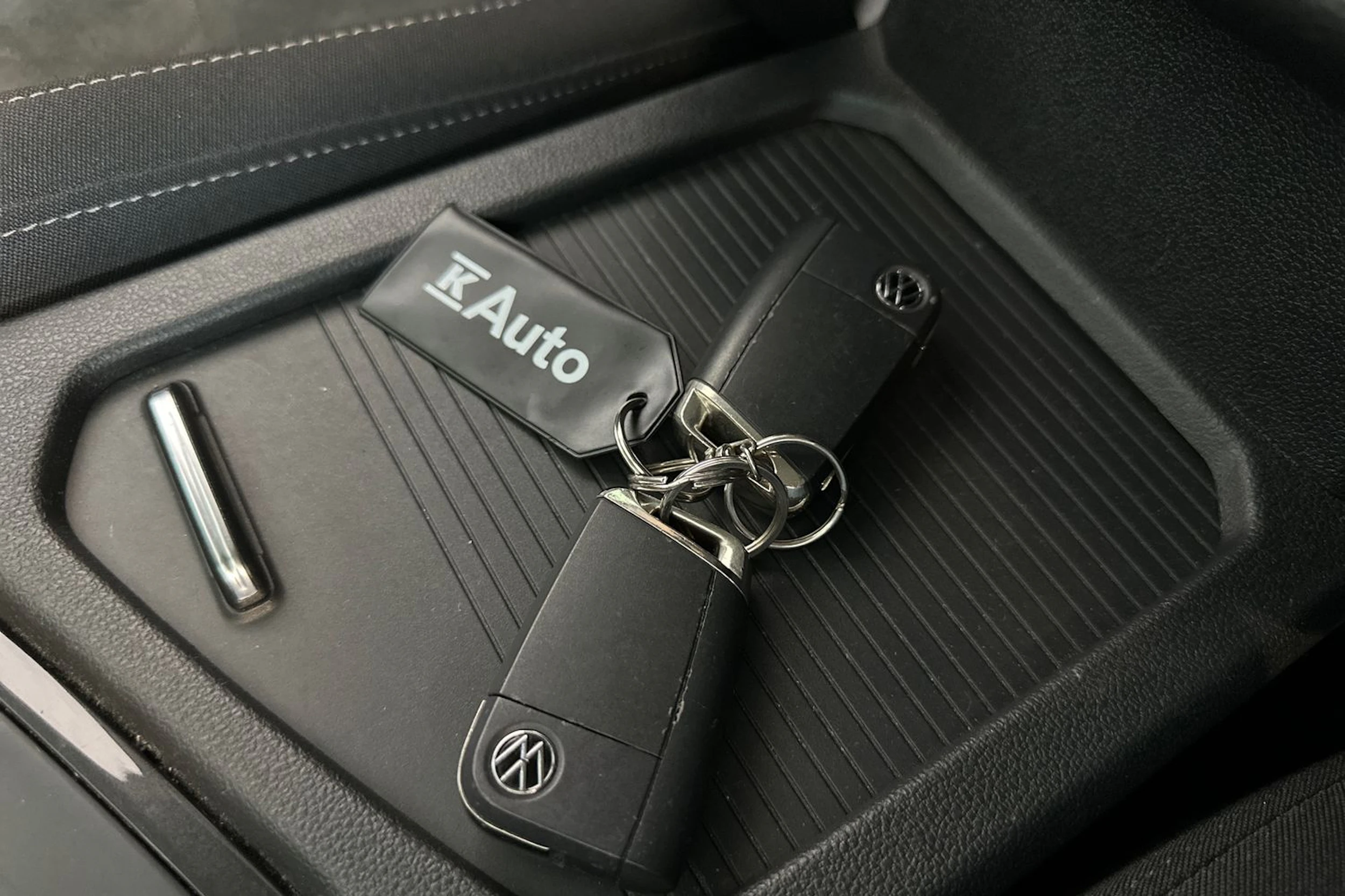 harmaa Volkswagen Tiguan 2021 kuva 31.