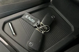 harmaa Volkswagen Tiguan 2021 kuva 31.