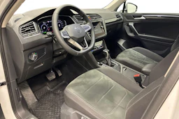 valkoinen Volkswagen Tiguan 2021 kuva 6.