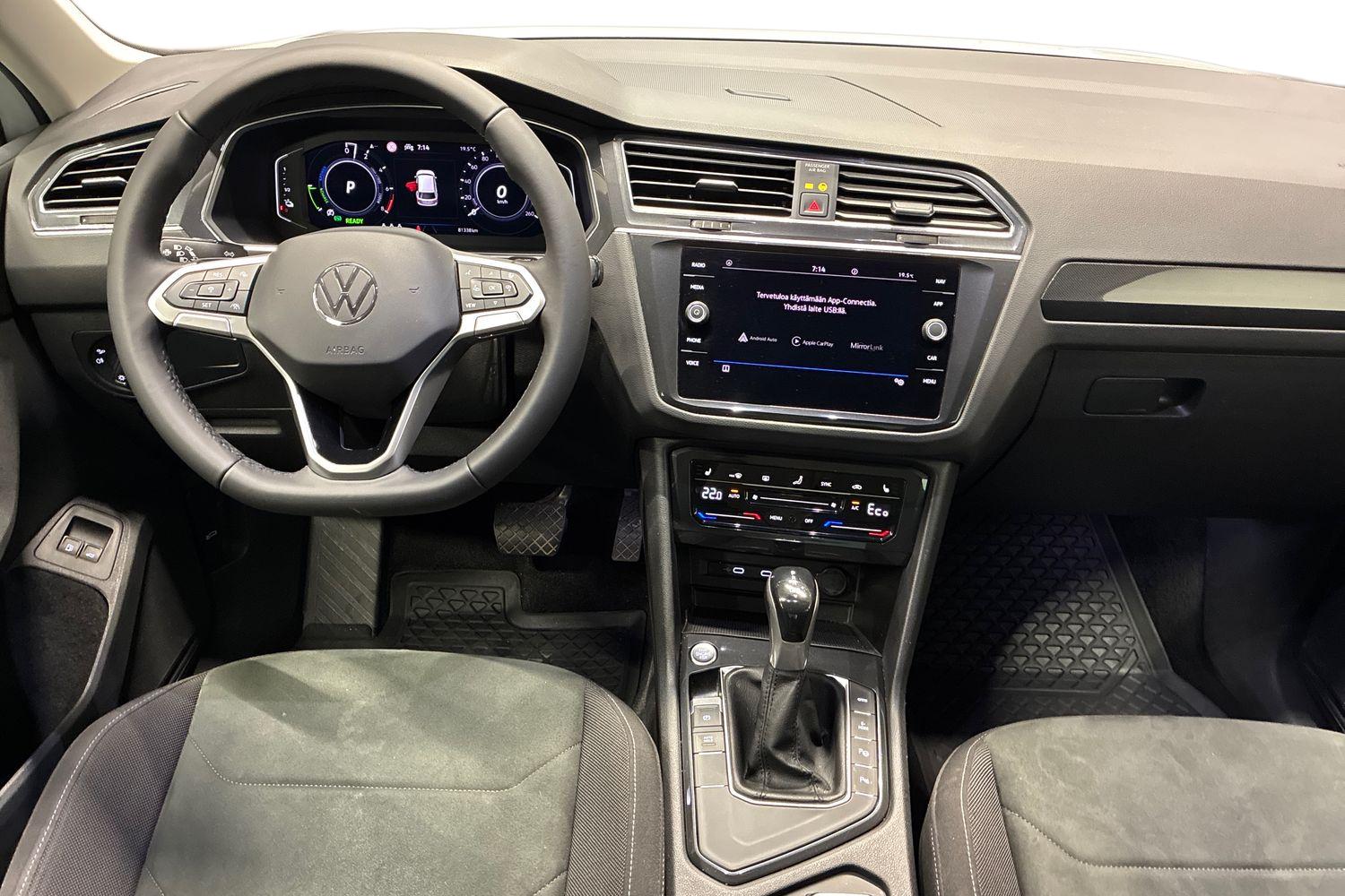 Volkswagen Tiguan 2021, photo 7/30