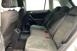 valkoinen Volkswagen Tiguan 2021 kuva 8.