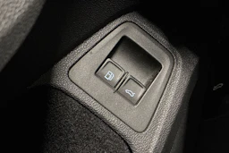 valkoinen Volkswagen Tiguan 2021 kuva 17.