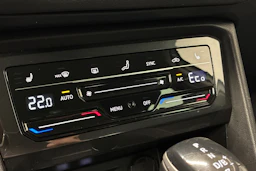 valkoinen Volkswagen Tiguan 2021 kuva 19.