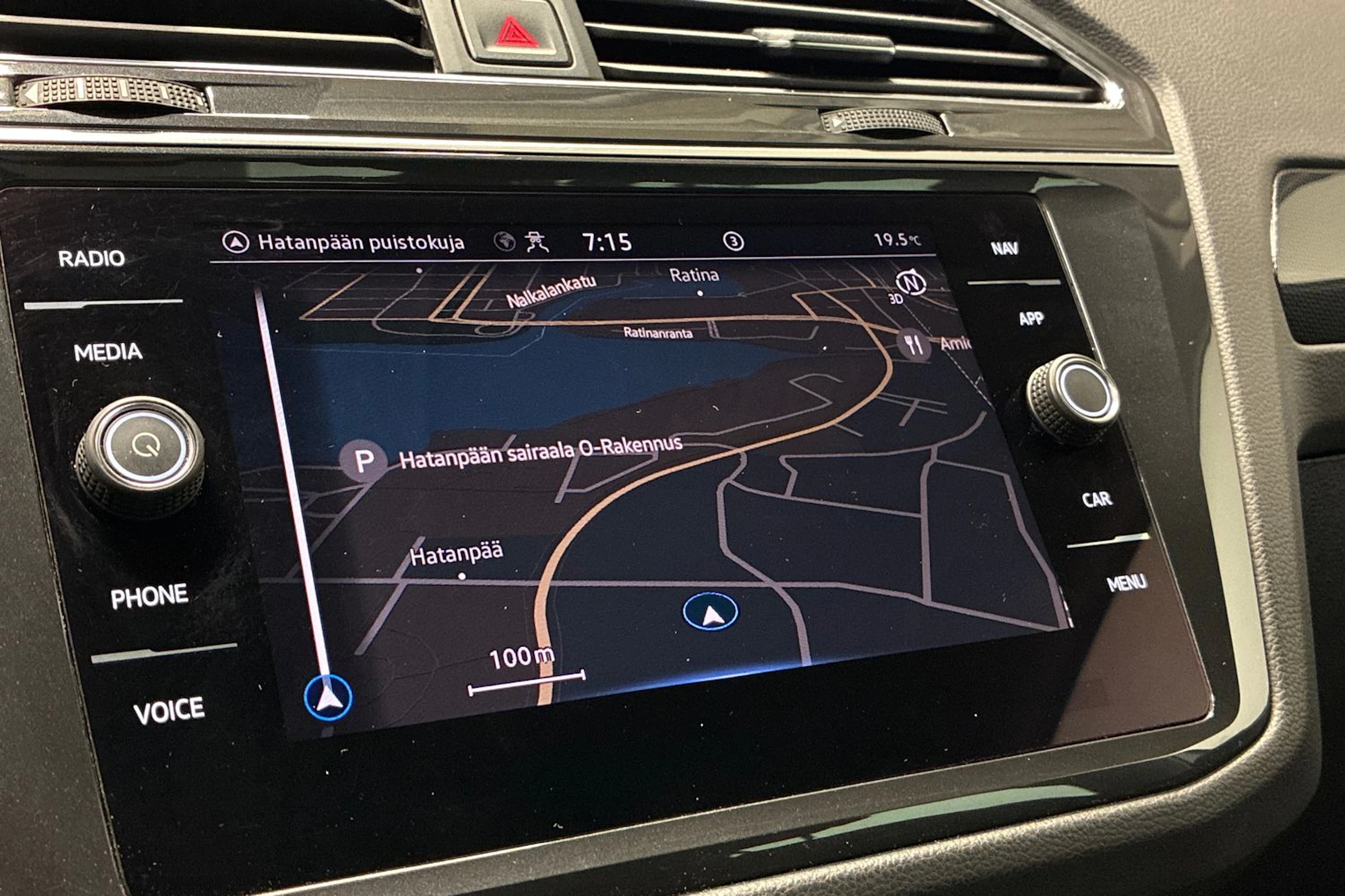 valkoinen Volkswagen Tiguan 2021 kuva 22.