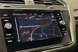 valkoinen Volkswagen Tiguan 2021 kuva 22.