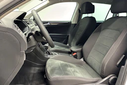 valkoinen Volkswagen Tiguan 2021 kuva 24.