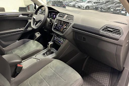 valkoinen Volkswagen Tiguan 2021 kuva 29.