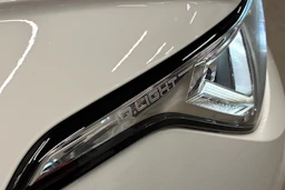 valkoinen Volkswagen Tiguan 2021 kuva 30.
