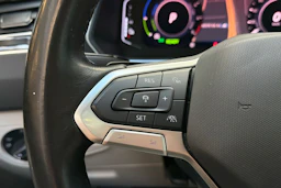 musta Volkswagen Tiguan 2021 kuva 13.
