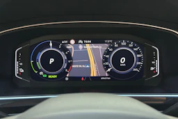 musta Volkswagen Tiguan 2021 kuva 15.