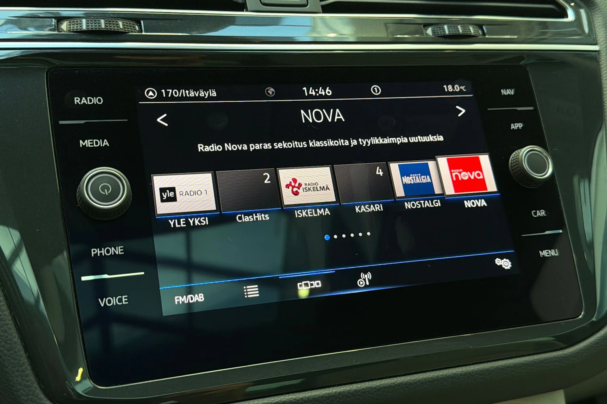 musta Volkswagen Tiguan 2021 kuva 16.