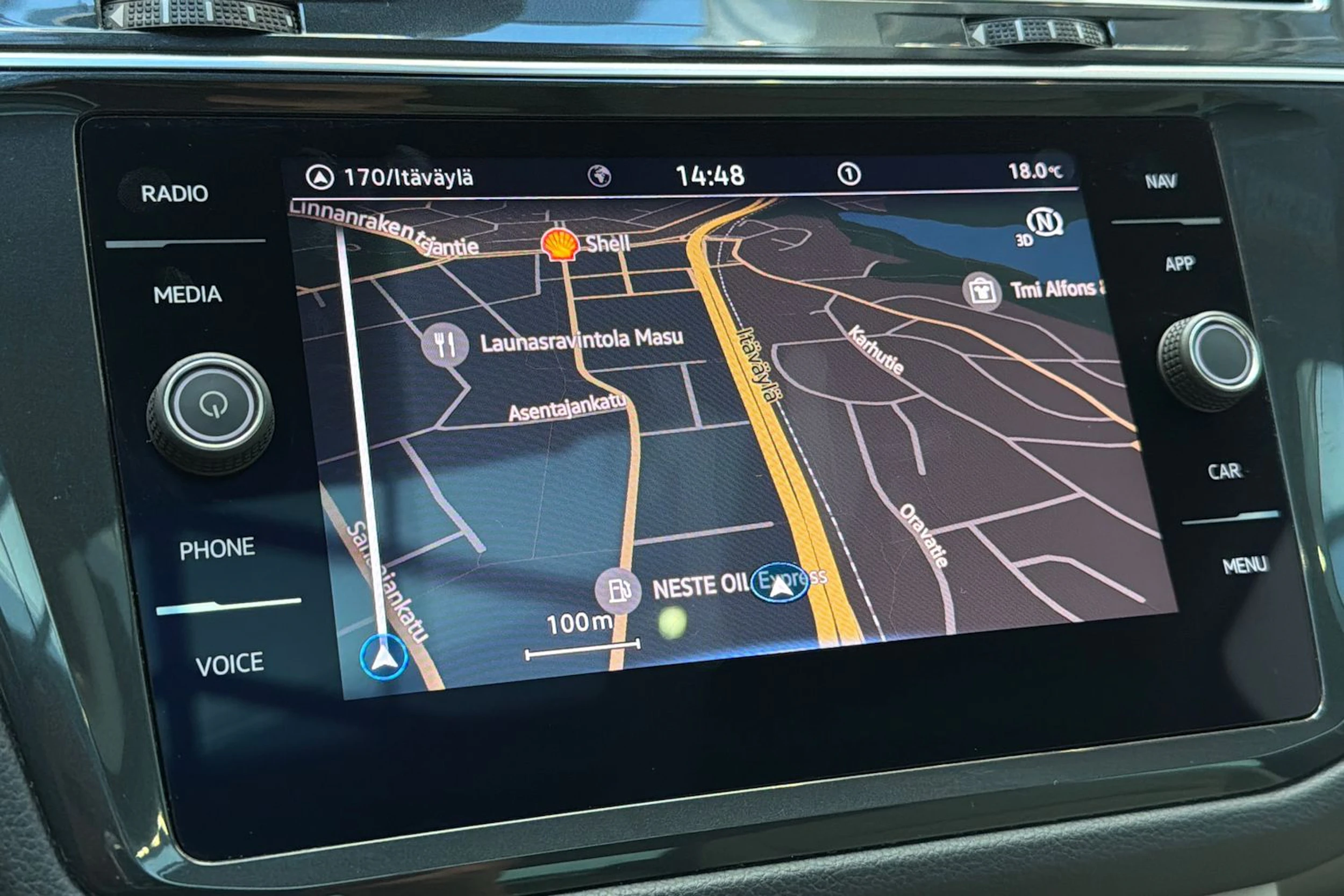 musta Volkswagen Tiguan 2021 kuva 18.