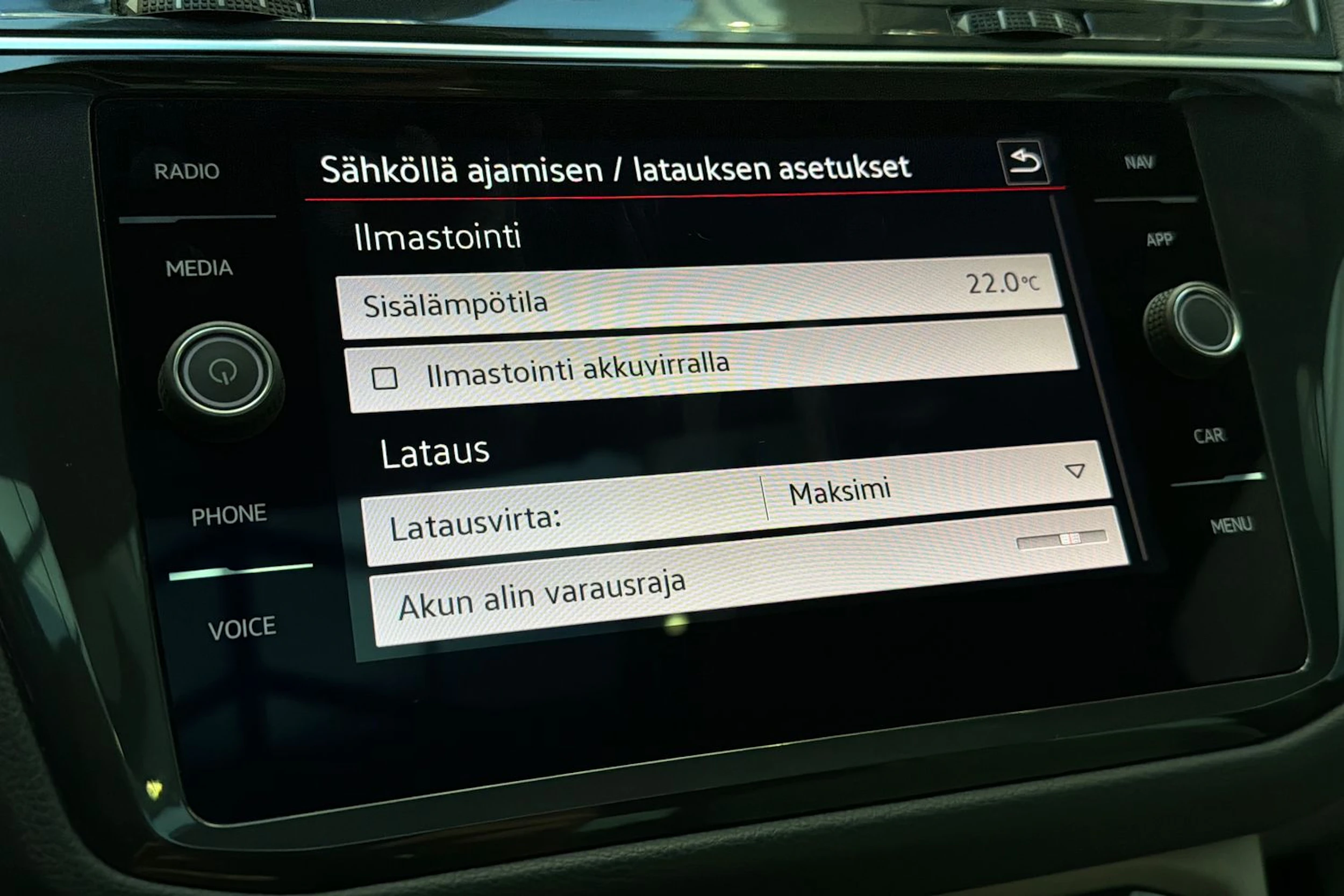 musta Volkswagen Tiguan 2021 kuva 27.