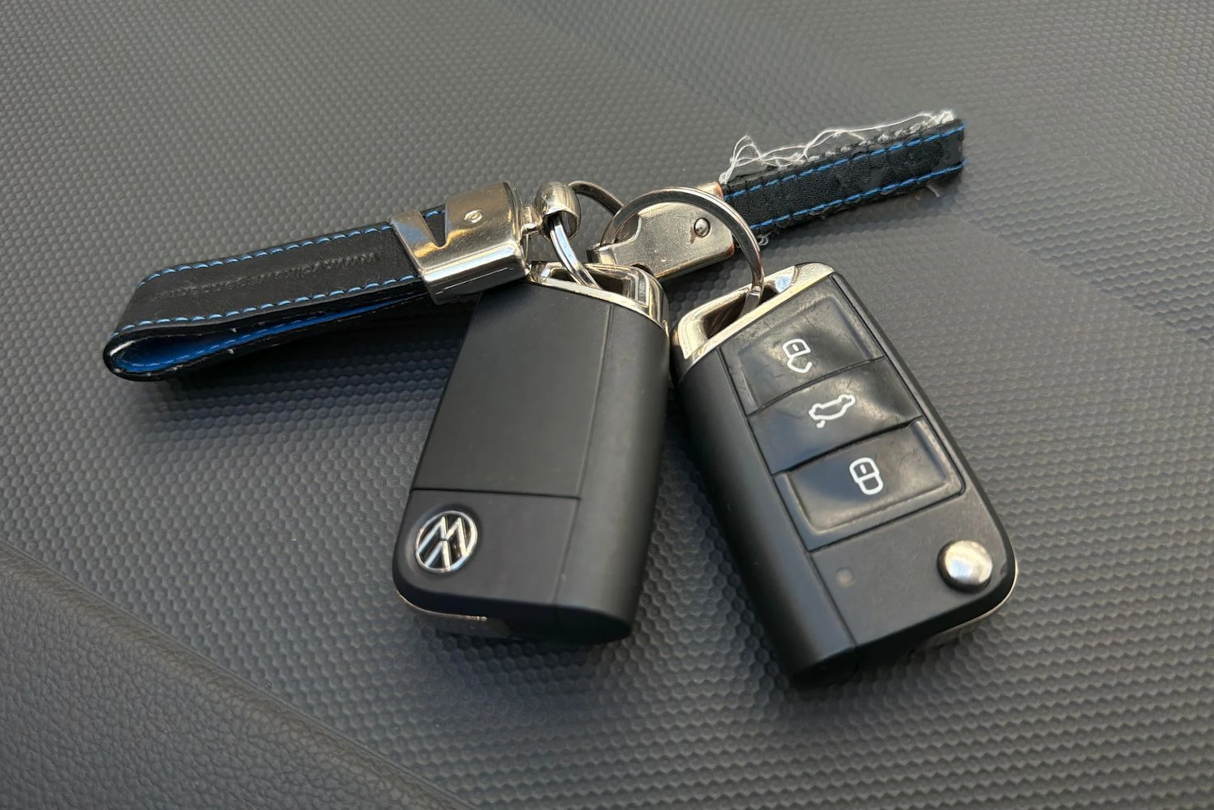 musta Volkswagen Tiguan 2021 kuva 36.