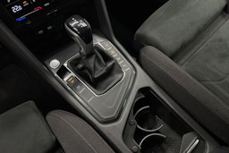 Valkoinen Volkswagen Tiguan 2021 kuva 19.