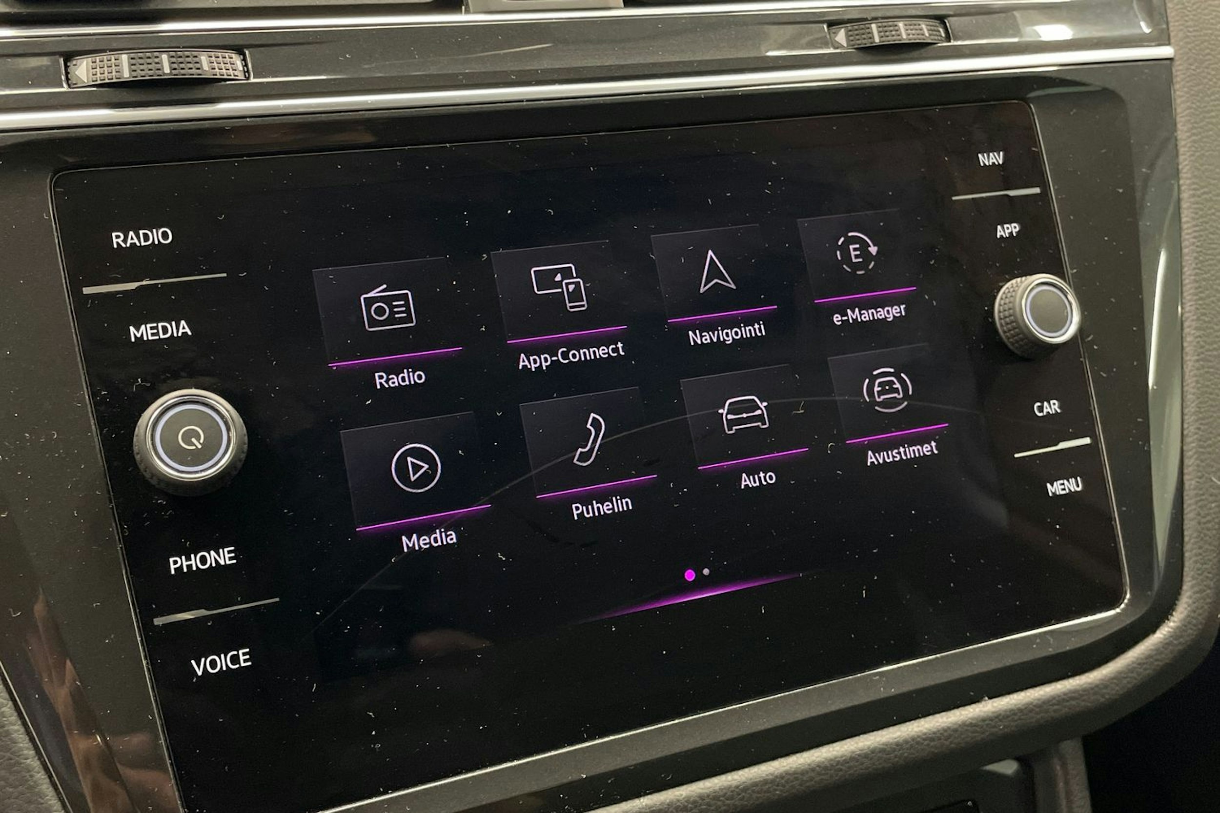 Valkoinen Volkswagen Tiguan 2021 kuva 21.