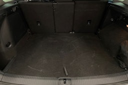 Valkoinen Volkswagen Tiguan 2021 kuva 23.