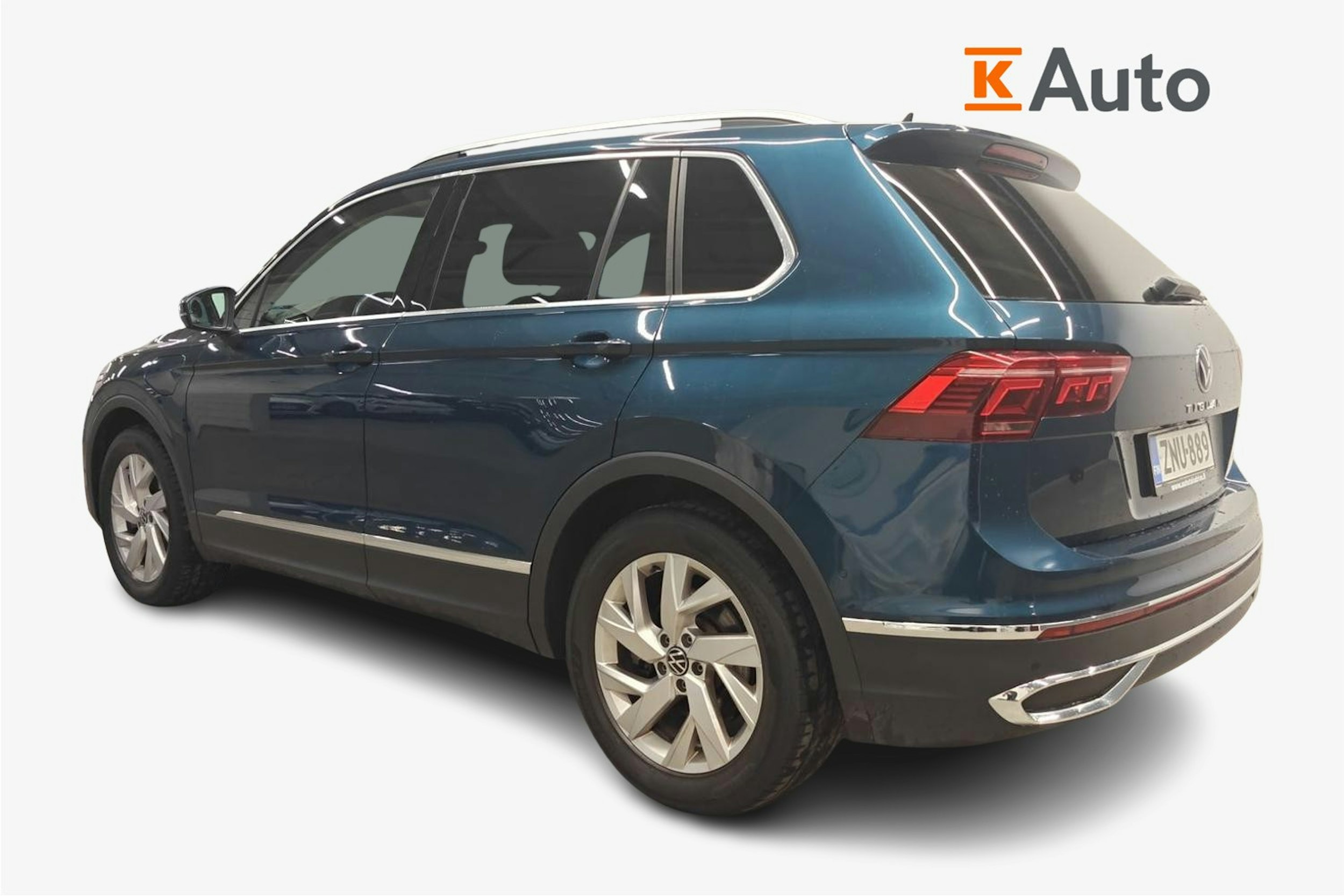sininen Volkswagen Tiguan 2021 kuva 2.