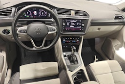 sininen Volkswagen Tiguan 2021 kuva 7.