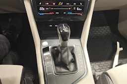 sininen Volkswagen Tiguan 2021 kuva 17.