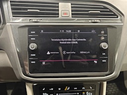 sininen Volkswagen Tiguan 2021 kuva 23.