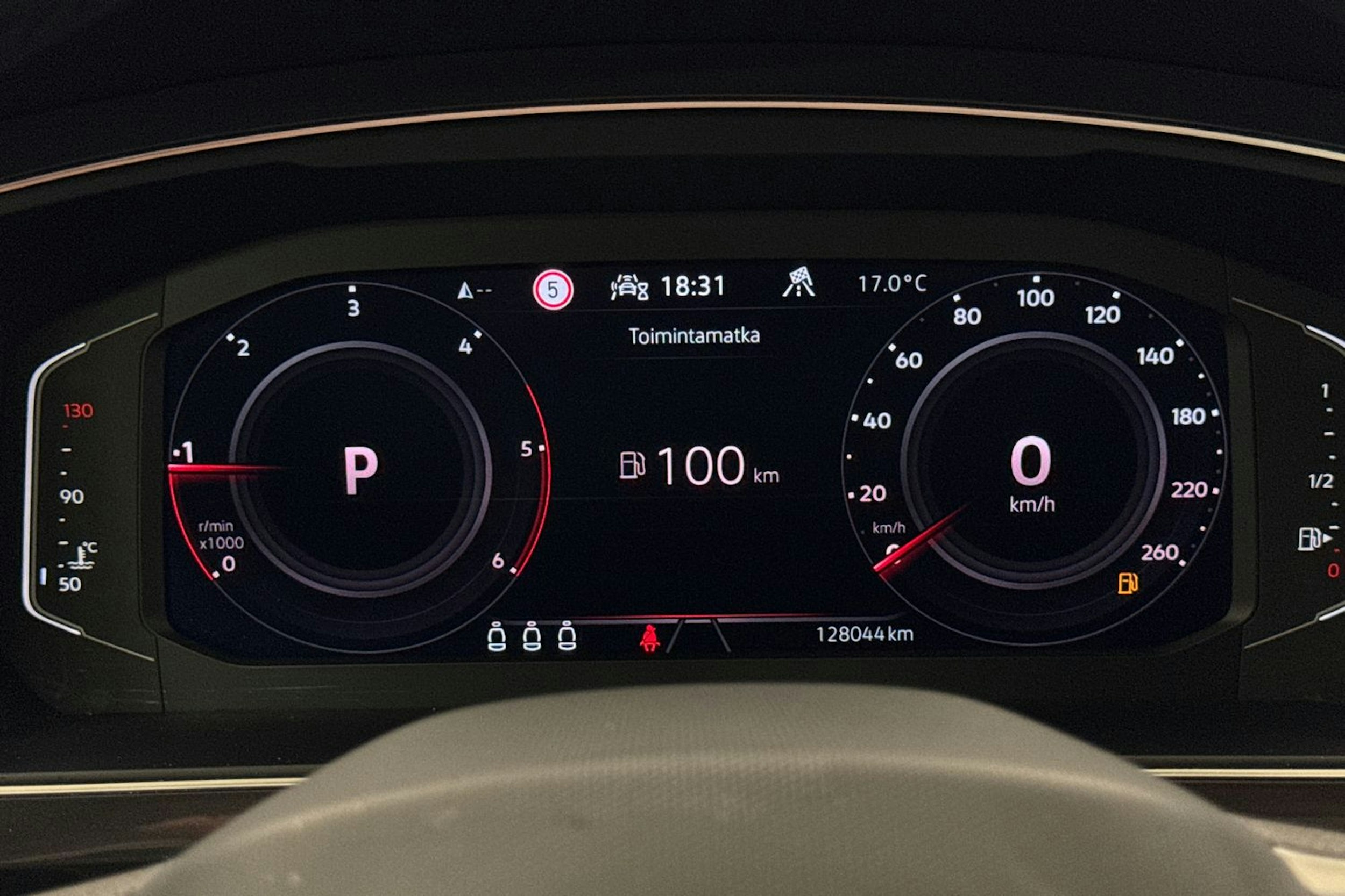 valkoinen Volkswagen Tiguan 2022 kuva 15.