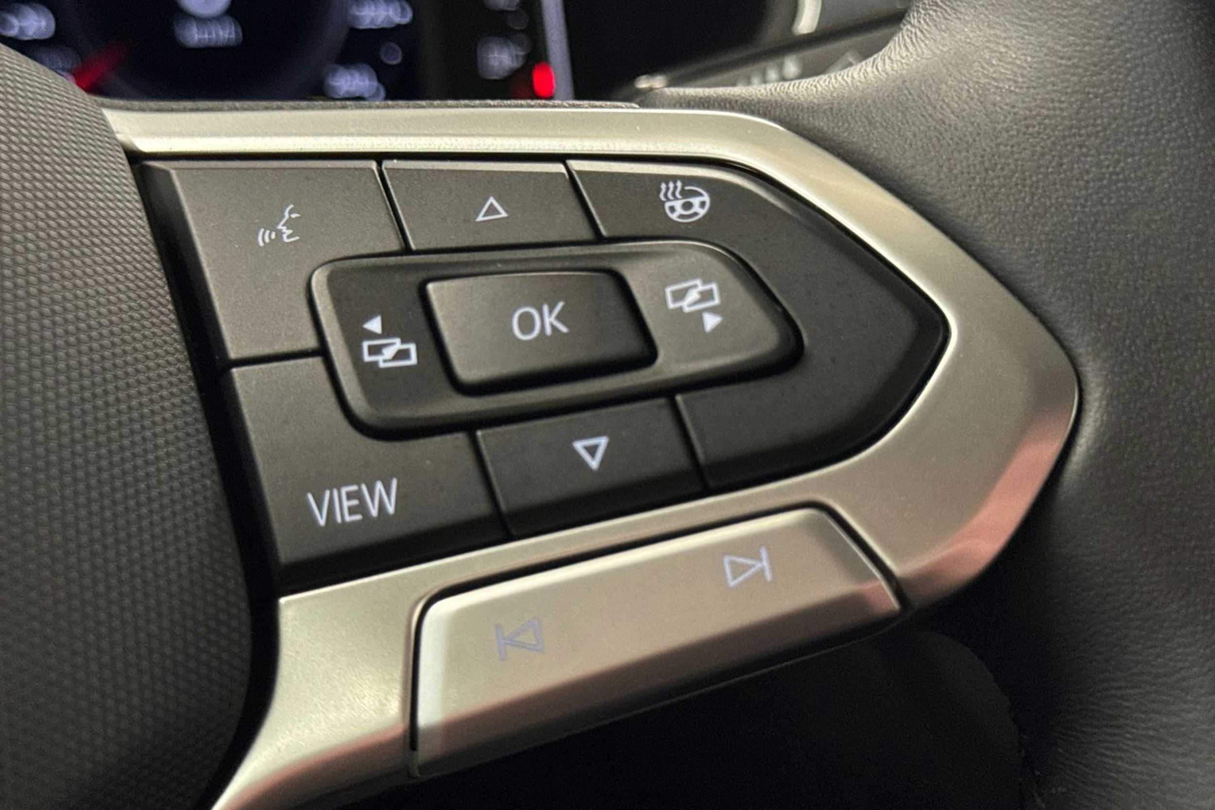 valkoinen Volkswagen Tiguan 2022 kuva 22.
