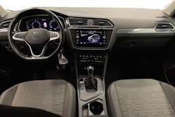 Harmaa Volkswagen Tiguan 2022 kuva 9.